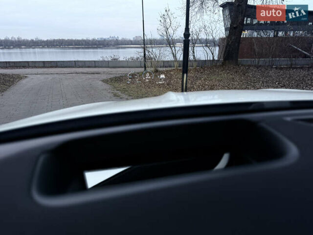 Білий Мерседес ГЛЕ-Клас, об'ємом двигуна 1.99 л та пробігом 105 тис. км за 68000 $, фото 48 на Automoto.ua