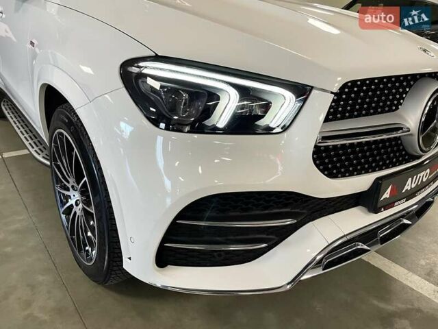 Білий Мерседес ГЛЕ-Клас, об'ємом двигуна 2 л та пробігом 59 тис. км за 79700 $, фото 86 на Automoto.ua