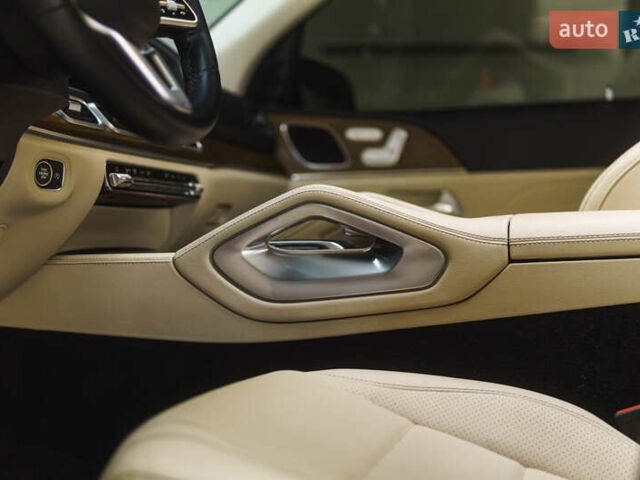 Білий Мерседес ГЛЕ-Клас, об'ємом двигуна 1.99 л та пробігом 42 тис. км за 62500 $, фото 53 на Automoto.ua