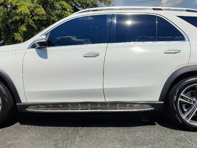 Белый Мерседес ГЛЕ-Класс, объемом двигателя 2 л и пробегом 30 тыс. км за 36000 $, фото 2 на Automoto.ua