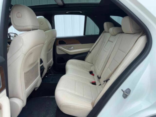 Белый Мерседес ГЛЕ-Класс, объемом двигателя 2 л и пробегом 22 тыс. км за 9900 $, фото 11 на Automoto.ua