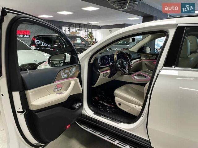 Білий Мерседес ГЛЕ-Клас, об'ємом двигуна 2 л та пробігом 59 тис. км за 79700 $, фото 25 на Automoto.ua