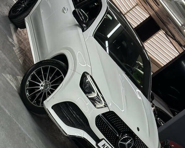 Мерседес ГЛЕ-Класс 2021 в Одессе на Automoto.ua Белый Мерседес ГЛЕ-Класс, объемом двигателя 2.93 л и пробегом 68 тыс. км за 85000 $, фото 3 на Automoto.ua