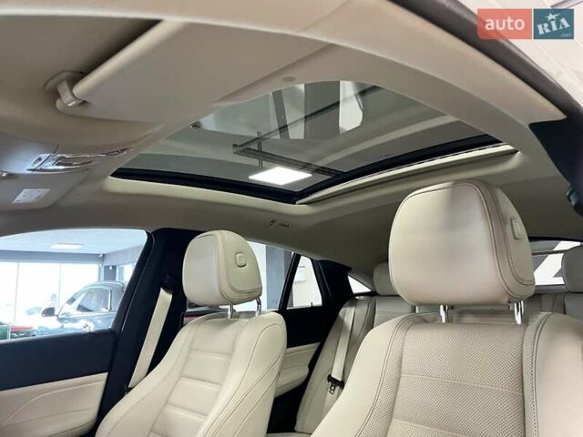 Білий Мерседес ГЛЕ-Клас, об'ємом двигуна 2 л та пробігом 59 тис. км за 79700 $, фото 35 на Automoto.ua