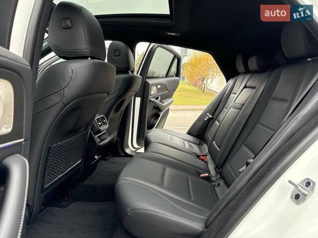 Белый Мерседес ГЛЕ-Класс, объемом двигателя 2.93 л и пробегом 85 тыс. км за 78999 $, фото 49 на Automoto.ua