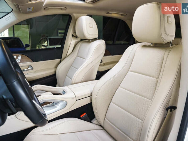 Білий Мерседес ГЛЕ-Клас, об'ємом двигуна 1.99 л та пробігом 42 тис. км за 62500 $, фото 58 на Automoto.ua