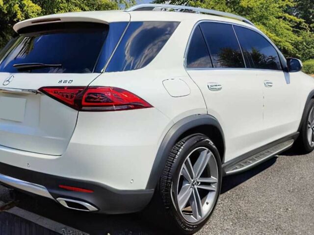 Белый Мерседес ГЛЕ-Класс, объемом двигателя 2 л и пробегом 30 тыс. км за 36000 $, фото 3 на Automoto.ua