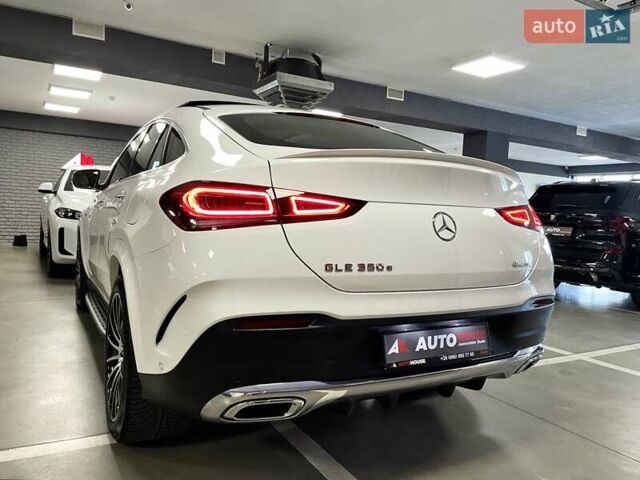 Білий Мерседес ГЛЕ-Клас, об'ємом двигуна 2 л та пробігом 59 тис. км за 79700 $, фото 17 на Automoto.ua