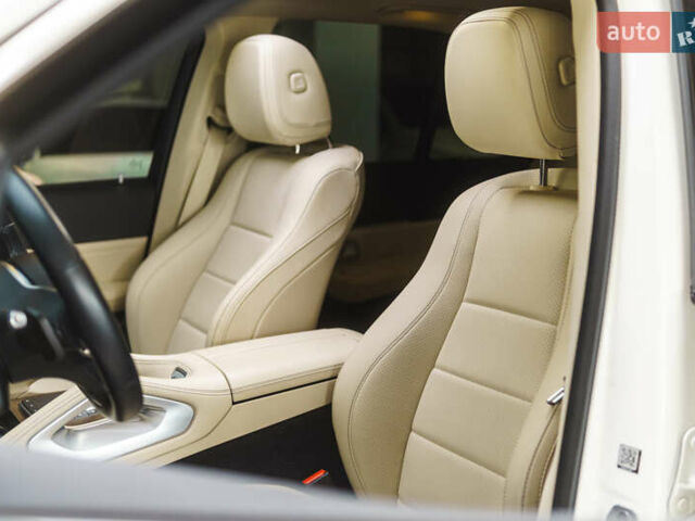 Білий Мерседес ГЛЕ-Клас, об'ємом двигуна 1.99 л та пробігом 42 тис. км за 62500 $, фото 56 на Automoto.ua