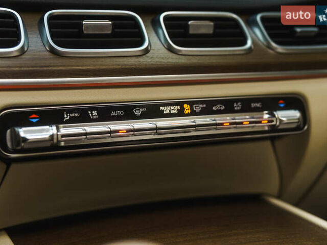 Білий Мерседес ГЛЕ-Клас, об'ємом двигуна 1.99 л та пробігом 42 тис. км за 62500 $, фото 51 на Automoto.ua