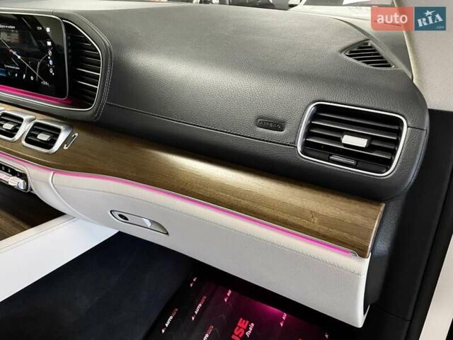Білий Мерседес ГЛЕ-Клас, об'ємом двигуна 2 л та пробігом 59 тис. км за 79700 $, фото 48 на Automoto.ua
