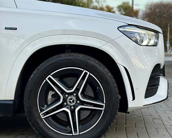 Белый Мерседес ГЛЕ-Класс, объемом двигателя 1.99 л и пробегом 105 тыс. км за 65500 $, фото 10 на Automoto.ua