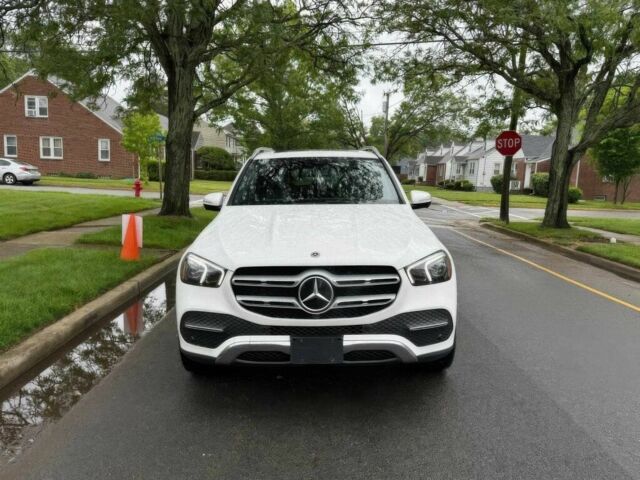 Белый Мерседес ГЛЕ-Класс, объемом двигателя 2 л и пробегом 29 тыс. км за 44000 $, фото 1 на Automoto.ua