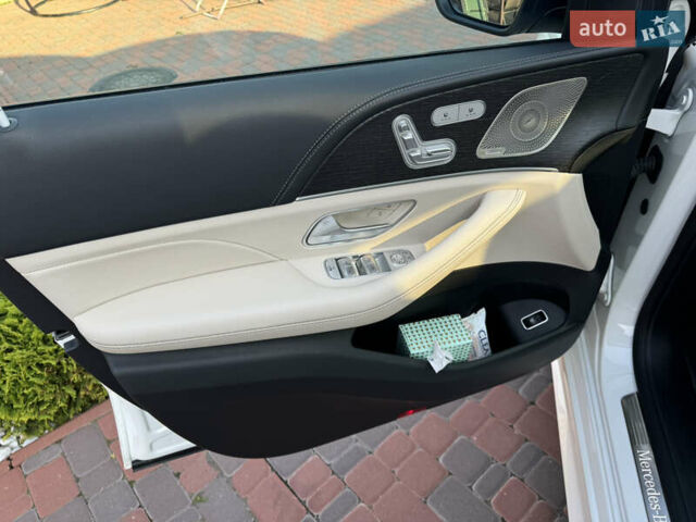Белый Мерседес ГЛЕ-Класс, объемом двигателя 1.95 л и пробегом 38 тыс. км за 90000 $, фото 13 на Automoto.ua