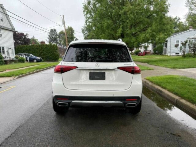 Белый Мерседес ГЛЕ-Класс, объемом двигателя 2 л и пробегом 29 тыс. км за 44000 $, фото 5 на Automoto.ua