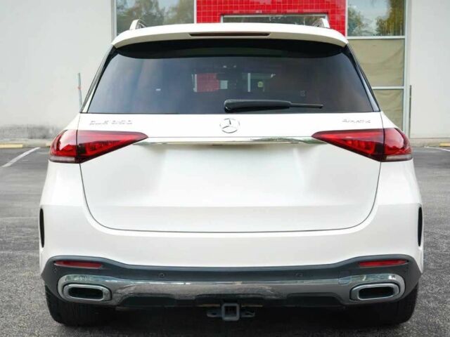 Белый Мерседес ГЛЕ-Класс, объемом двигателя 2 л и пробегом 25 тыс. км за 24800 $, фото 4 на Automoto.ua