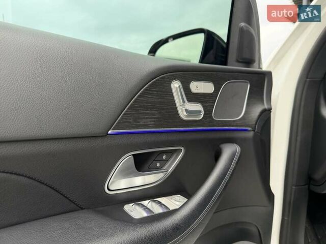 Білий Мерседес ГЛЕ-Клас, об'ємом двигуна 2 л та пробігом 49 тис. км за 74900 $, фото 14 на Automoto.ua