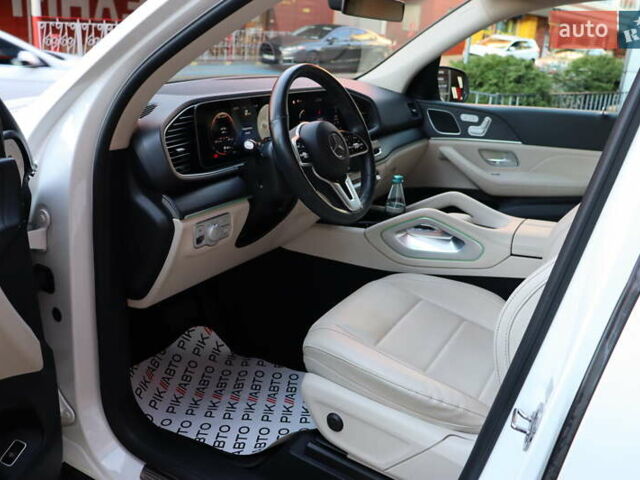 Белый Мерседес ГЛЕ-Класс, объемом двигателя 2 л и пробегом 34 тыс. км за 79900 $, фото 13 на Automoto.ua