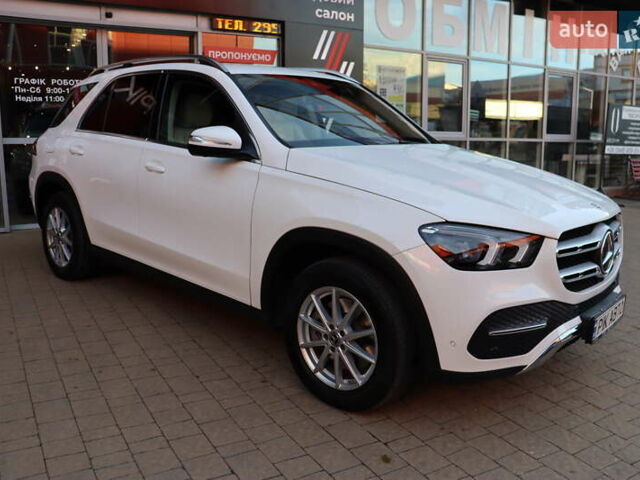 Белый Мерседес ГЛЕ-Класс, объемом двигателя 2 л и пробегом 34 тыс. км за 79900 $, фото 5 на Automoto.ua