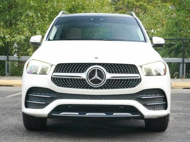 Белый Мерседес ГЛЕ-Класс, объемом двигателя 2 л и пробегом 25 тыс. км за 24800 $, фото 1 на Automoto.ua