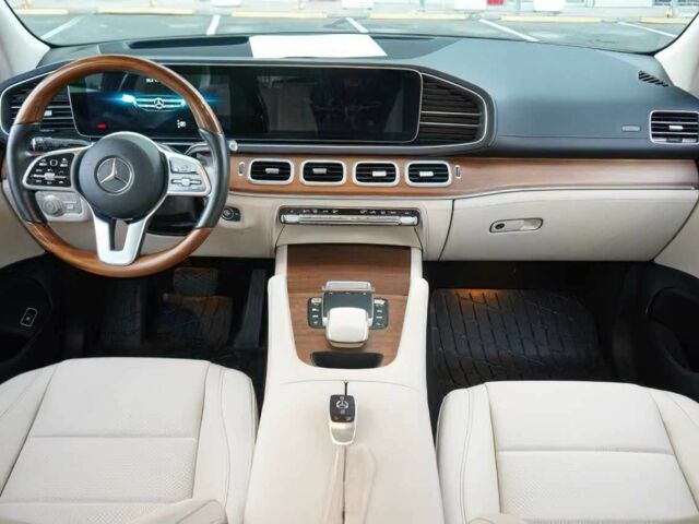 Белый Мерседес ГЛЕ-Класс, объемом двигателя 2 л и пробегом 25 тыс. км за 24800 $, фото 9 на Automoto.ua