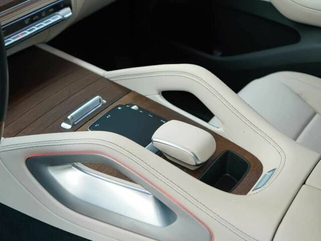 Белый Мерседес ГЛЕ-Класс, объемом двигателя 2 л и пробегом 25 тыс. км за 24800 $, фото 7 на Automoto.ua