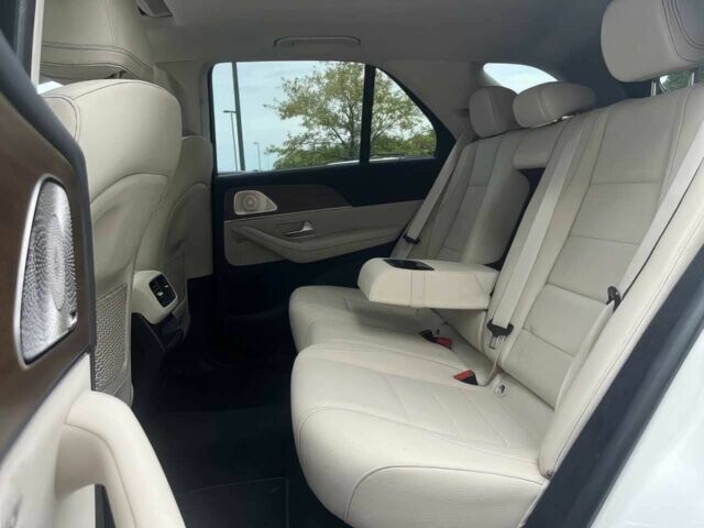 Белый Мерседес ГЛЕ-Класс, объемом двигателя 2 л и пробегом 10 тыс. км за 15000 $, фото 13 на Automoto.ua