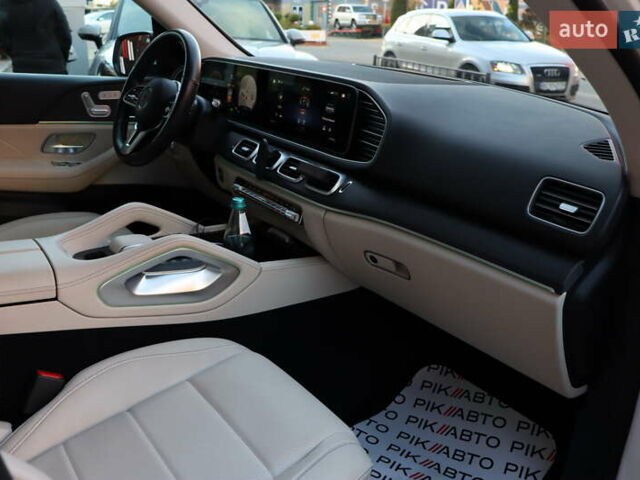 Белый Мерседес ГЛЕ-Класс, объемом двигателя 2 л и пробегом 34 тыс. км за 79900 $, фото 44 на Automoto.ua