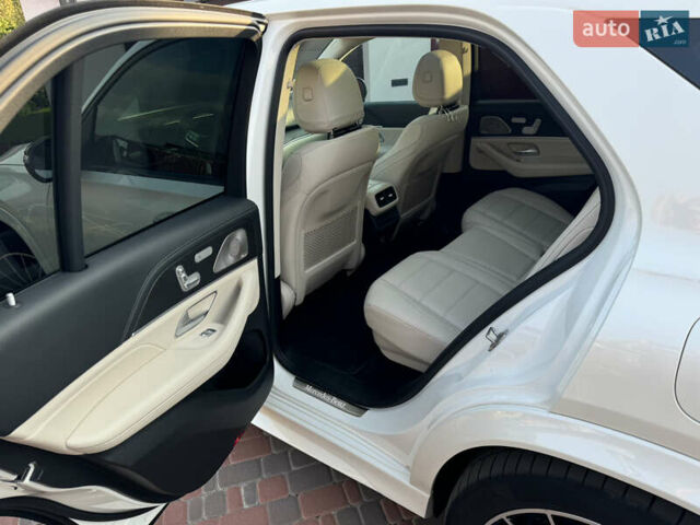 Белый Мерседес ГЛЕ-Класс, объемом двигателя 1.95 л и пробегом 38 тыс. км за 90000 $, фото 9 на Automoto.ua