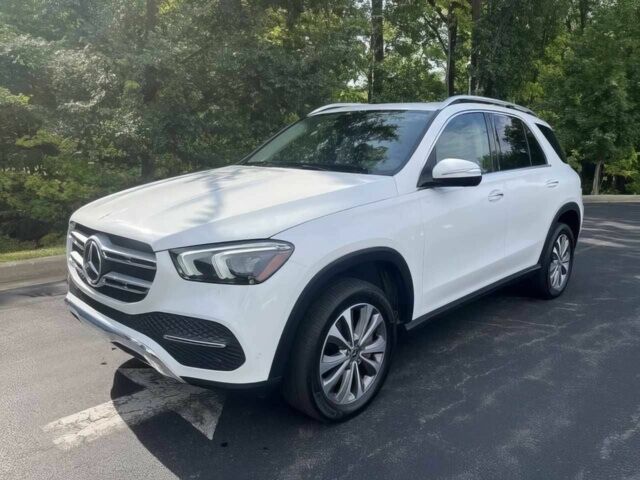 Белый Мерседес ГЛЕ-Класс, объемом двигателя 2 л и пробегом 10 тыс. км за 15000 $, фото 2 на Automoto.ua