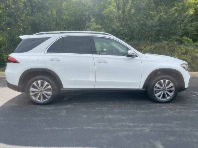 Белый Мерседес ГЛЕ-Класс, объемом двигателя 2 л и пробегом 10 тыс. км за 15000 $, фото 7 на Automoto.ua