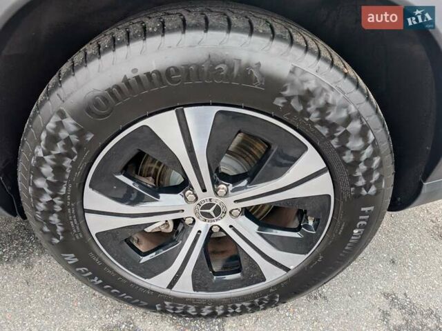 Білий Мерседес ГЛЕ-Клас, об'ємом двигуна 2 л та пробігом 15 тис. км за 80425 $, фото 23 на Automoto.ua