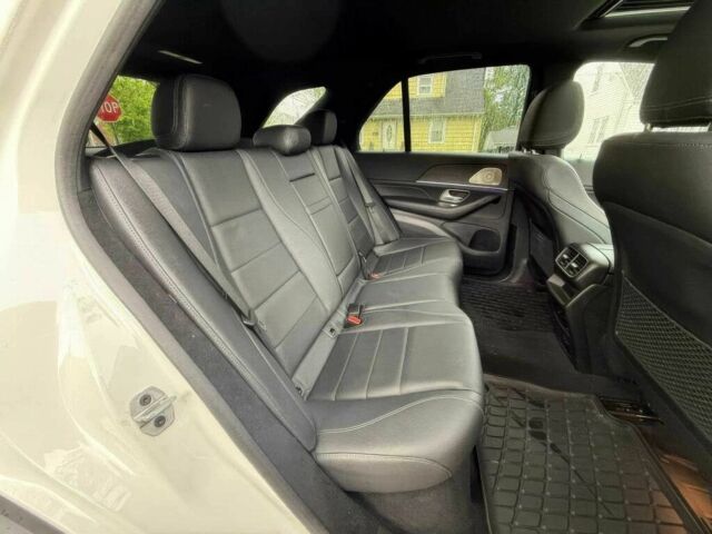 Белый Мерседес ГЛЕ-Класс, объемом двигателя 2 л и пробегом 29 тыс. км за 44000 $, фото 12 на Automoto.ua