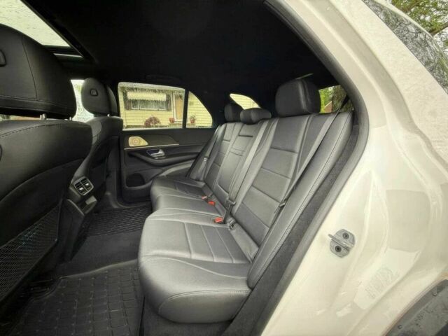 Белый Мерседес ГЛЕ-Класс, объемом двигателя 2 л и пробегом 29 тыс. км за 44000 $, фото 11 на Automoto.ua