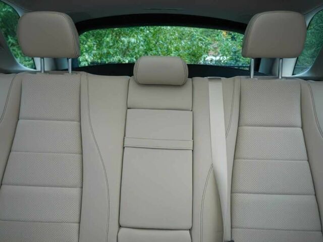 Белый Мерседес ГЛЕ-Класс, объемом двигателя 2 л и пробегом 25 тыс. км за 24800 $, фото 11 на Automoto.ua