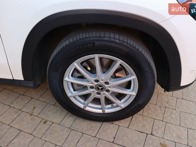 Белый Мерседес ГЛЕ-Класс, объемом двигателя 2 л и пробегом 34 тыс. км за 79900 $, фото 3 на Automoto.ua