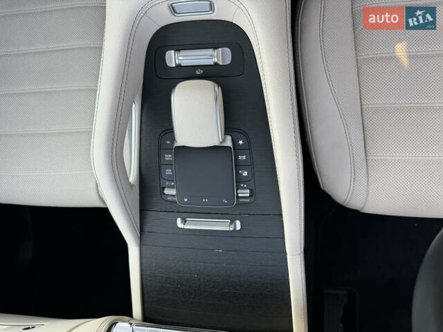 Белый Мерседес ГЛЕ-Класс, объемом двигателя 1.95 л и пробегом 38 тыс. км за 90000 $, фото 23 на Automoto.ua