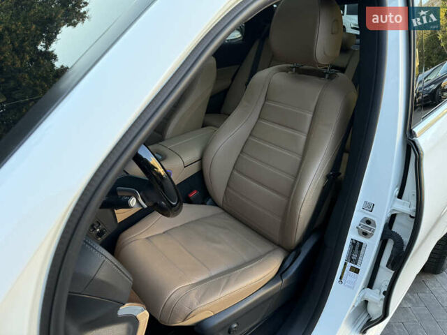 Белый Мерседес ГЛЕ-Класс, объемом двигателя 1.99 л и пробегом 12 тыс. км за 79999 $, фото 51 на Automoto.ua