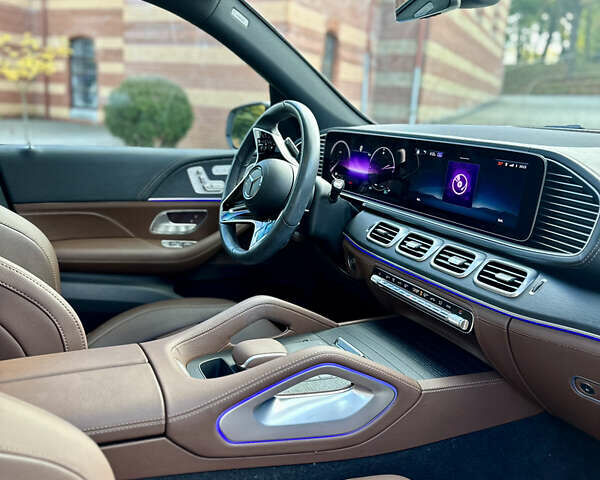 Белый Мерседес ГЛЕ-Класс, объемом двигателя 2 л и пробегом 21 тыс. км за 81000 $, фото 4 на Automoto.ua