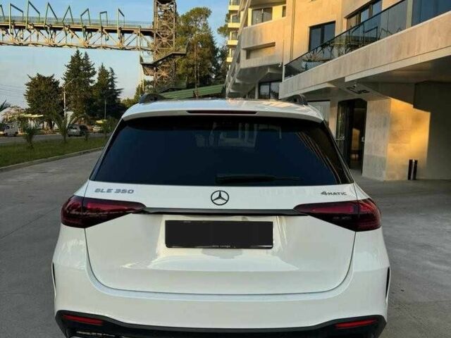 Белый Мерседес ГЛЕ-Класс, объемом двигателя 2 л и пробегом 30 тыс. км за 70001 $, фото 7 на Automoto.ua