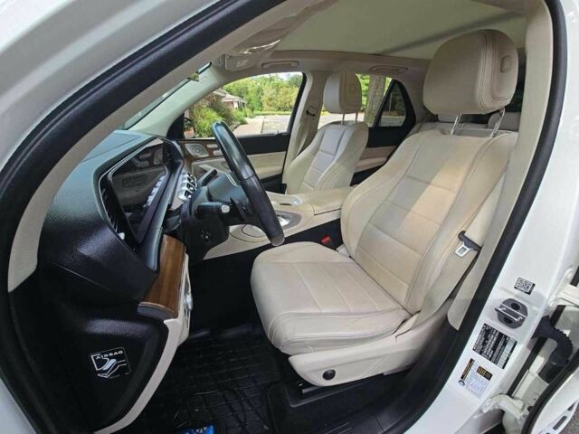 Білий Мерседес ГЛЕ-Клас, об'ємом двигуна 0 л та пробігом 40 тис. км за 47500 $, фото 4 на Automoto.ua