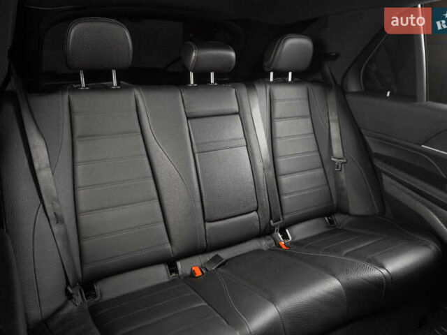 Білий Мерседес ГЛЕ-Клас, об'ємом двигуна 3 л та пробігом 18 тис. км за 73900 $, фото 46 на Automoto.ua