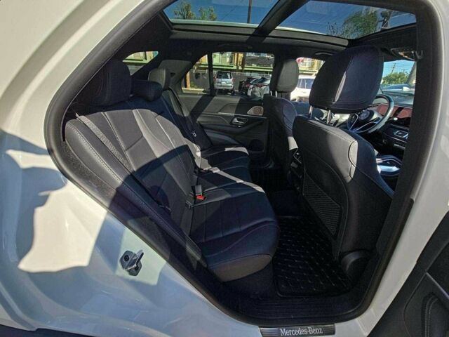 Белый Мерседес ГЛЕ-Класс, объемом двигателя 0 л и пробегом 37 тыс. км за 724 $, фото 8 на Automoto.ua