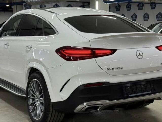 Белый Мерседес ГЛЕ-Класс, объемом двигателя 0 л и пробегом 95 тыс. км за 99000 $, фото 3 на Automoto.ua