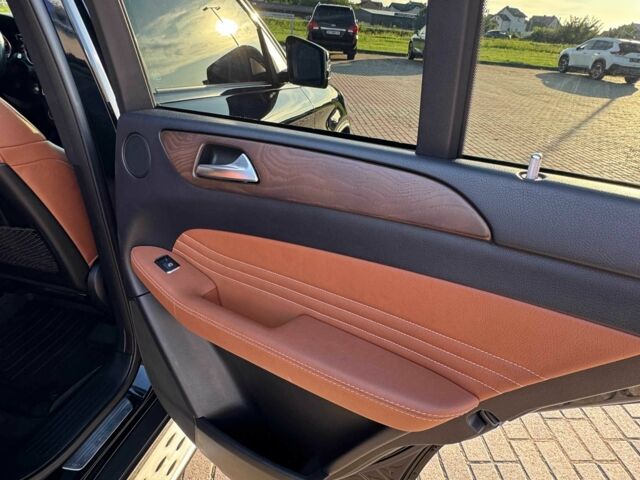 Черный Мерседес ГЛЕ-Класс, объемом двигателя 3 л и пробегом 140 тыс. км за 37900 $, фото 23 на Automoto.ua