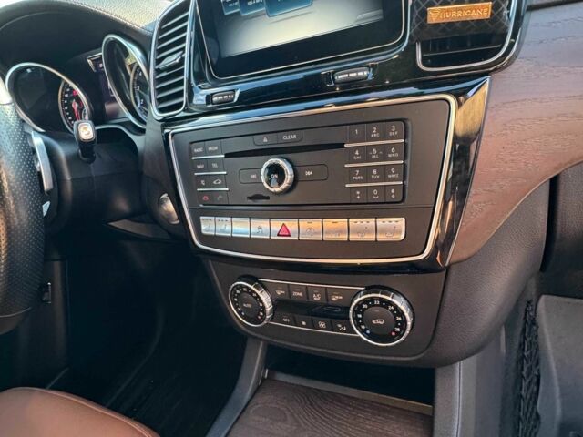 Черный Мерседес ГЛЕ-Класс, объемом двигателя 3 л и пробегом 140 тыс. км за 37900 $, фото 10 на Automoto.ua