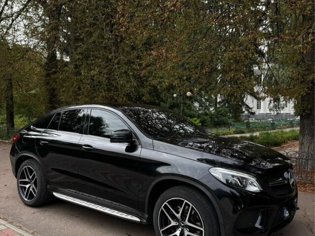Черный Мерседес ГЛЕ-Класс, объемом двигателя 3 л и пробегом 269 тыс. км за 49500 $, фото 3 на Automoto.ua