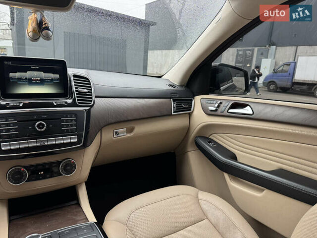 Черный Мерседес ГЛЕ-Класс, объемом двигателя 3 л и пробегом 89 тыс. км за 39999 $, фото 33 на Automoto.ua