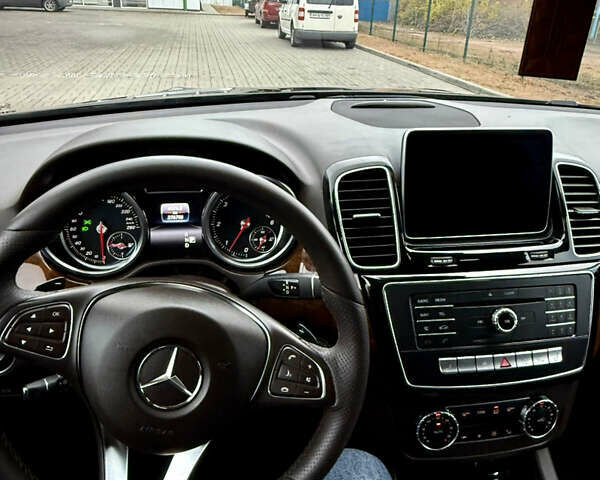 Мерседес ГЛЕ-Класс 2015 в Попольне на Automoto.ua Черный Мерседес ГЛЕ-Класс, объемом двигателя 2.14 л и пробегом 276 тыс. км за 33000 $, фото 16 на Automoto.ua