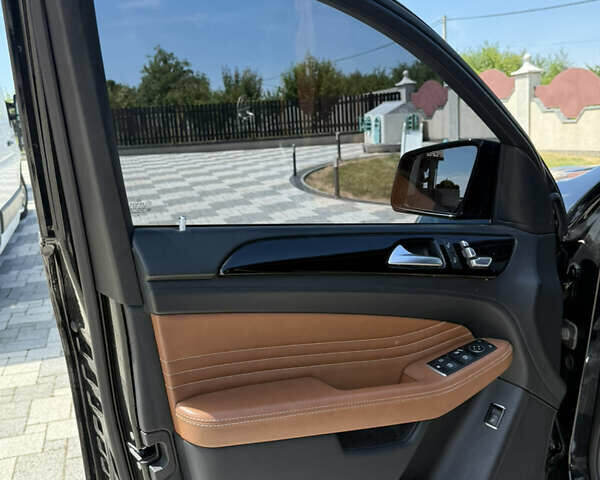 Черный Мерседес ГЛЕ-Класс, объемом двигателя 2.99 л и пробегом 165 тыс. км за 47500 $, фото 13 на Automoto.ua
